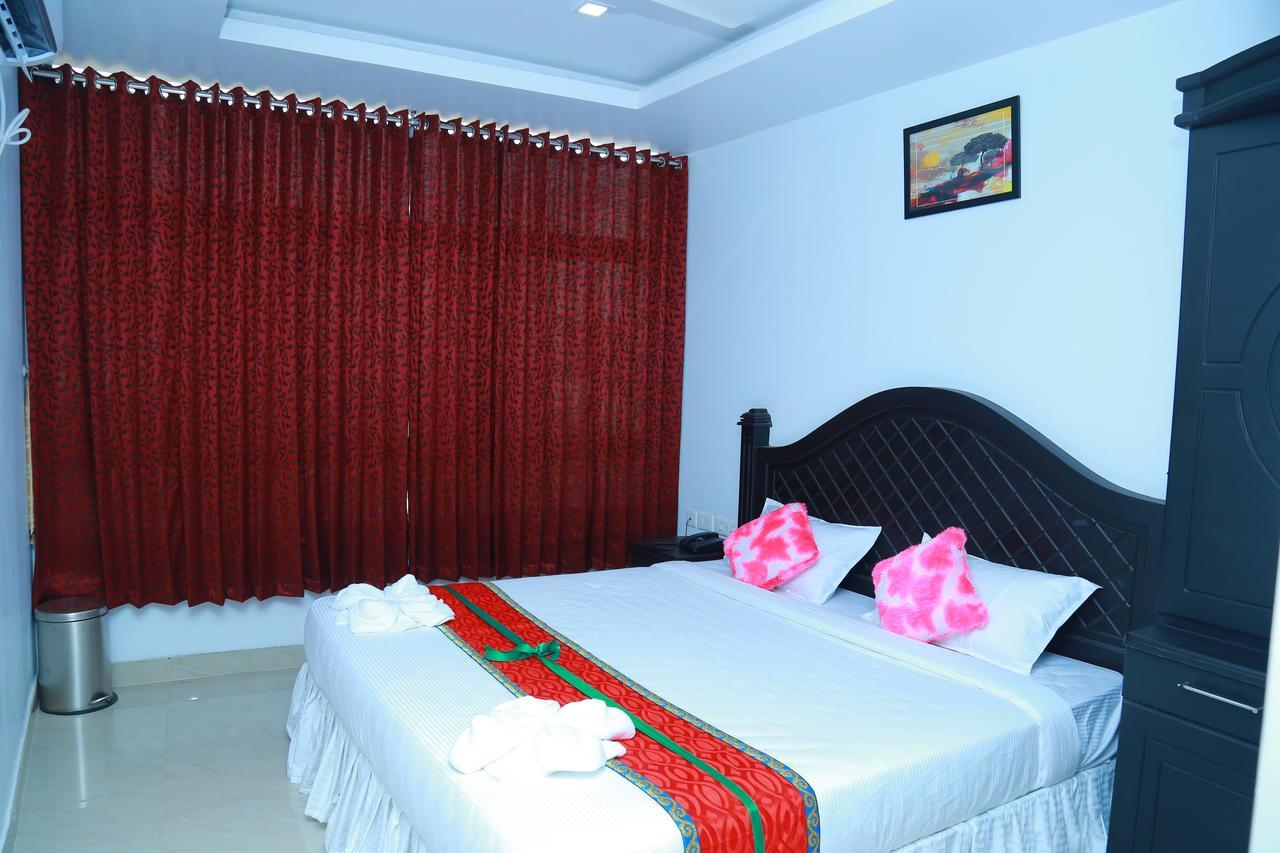 Aarya Bhavan Residency Hotel Malappuram Esterno foto