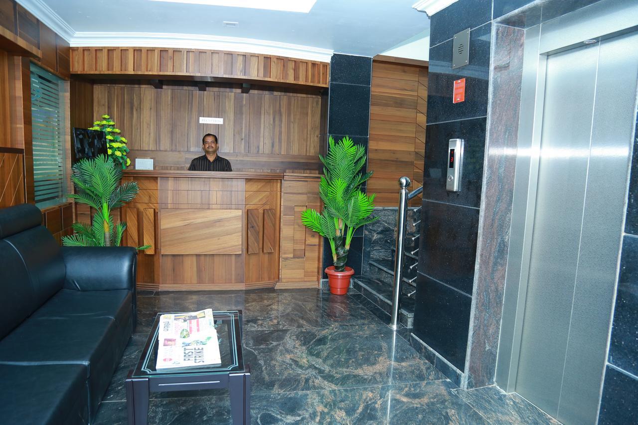 Aarya Bhavan Residency Hotel Malappuram Esterno foto